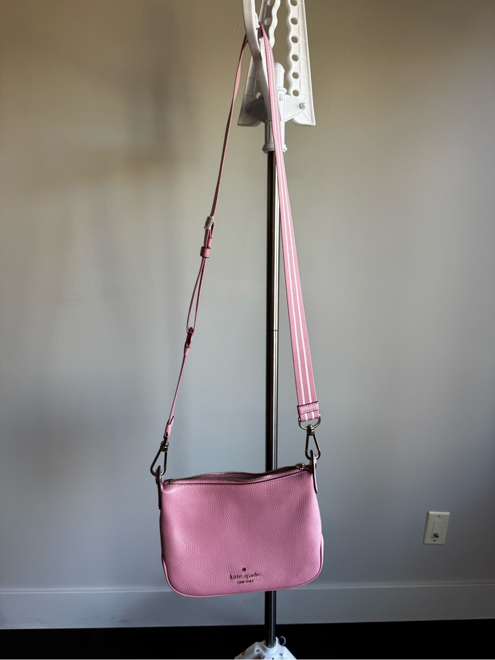 Kate Spade Rosie Pink Pebbled Leather Crossbody Bag - Like New Condition - Picture 2 of 6